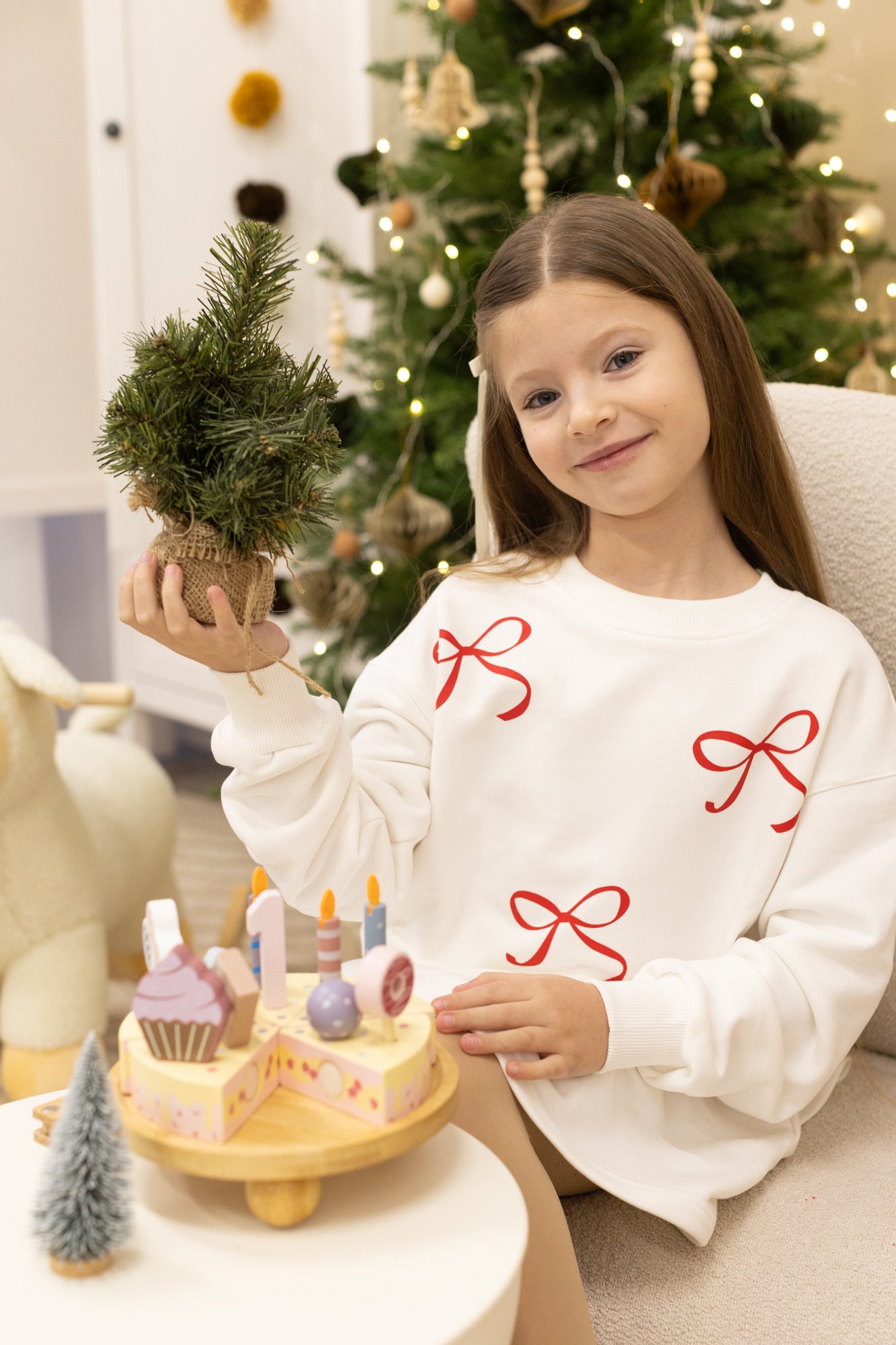 СВІТШОТ З БАНТАМИ МОЛОЧНИЙ